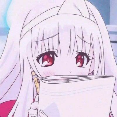 男子买东西故意贴女店主还不承认
